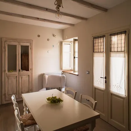 Апартаменты Acini E Rose *