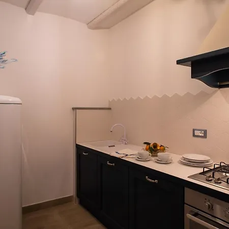 Acini E Rose Montalenghe