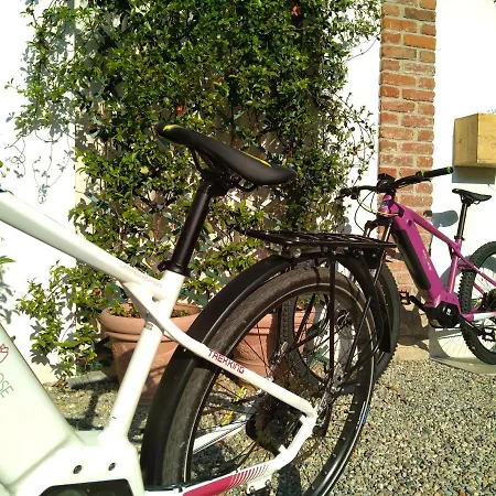 Acini E Rose * Montalenghe