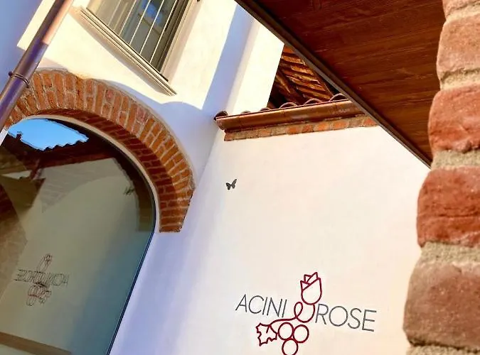 Acini E Rose Montalenghe